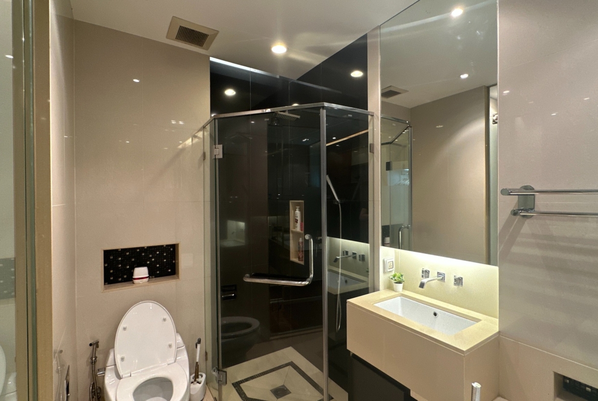 1-Bed 1-Bath Condo 45 sqm at The Address 28 near BTS Phrom Phong – Rent 40K THB / Sale 8.9M THB
