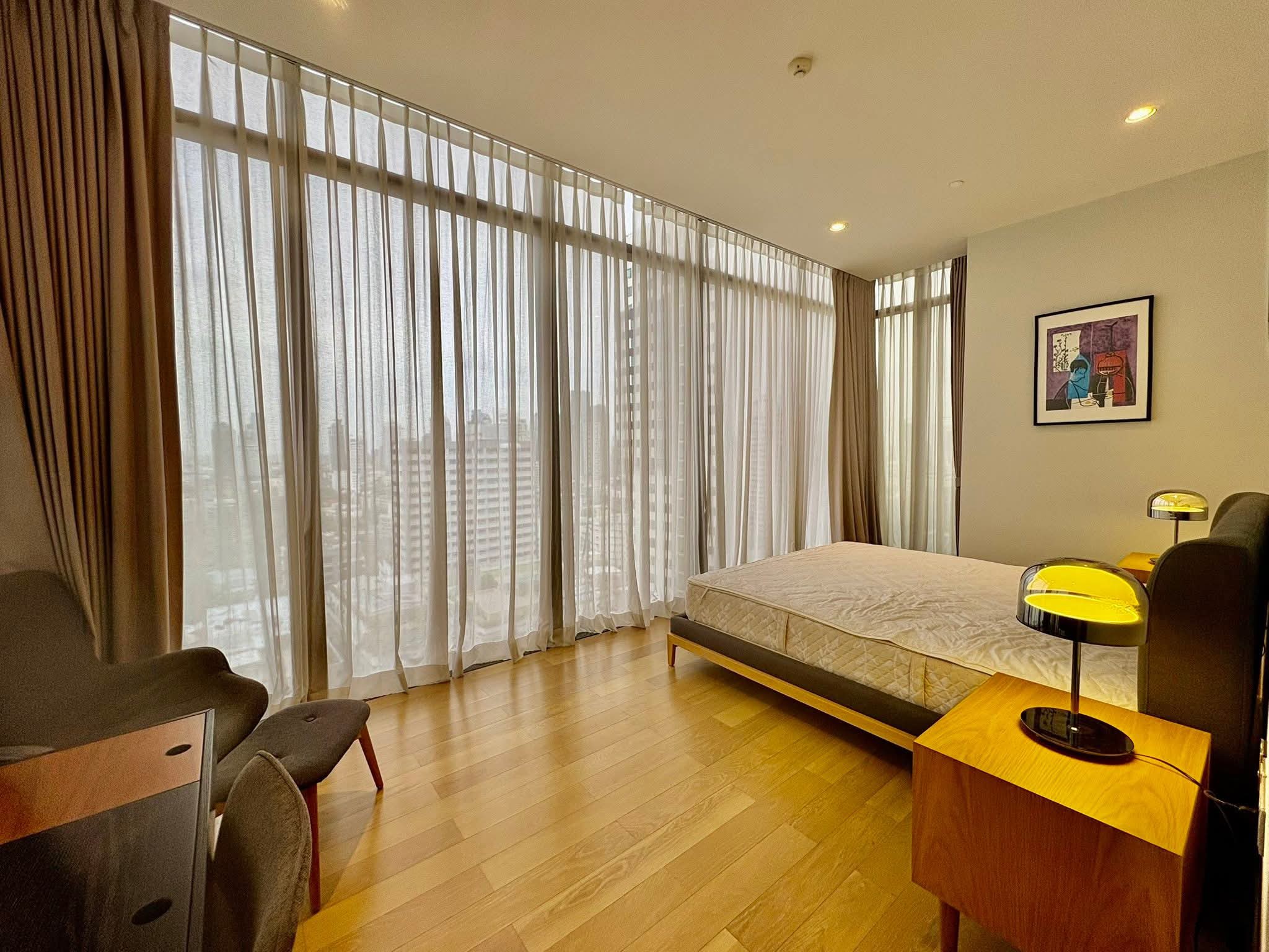 2-Bed 2-Bath 137 sqm Condo at VITTORIO Sukhumvit 39 near BTS Phrom Phong for Rent 180K THB