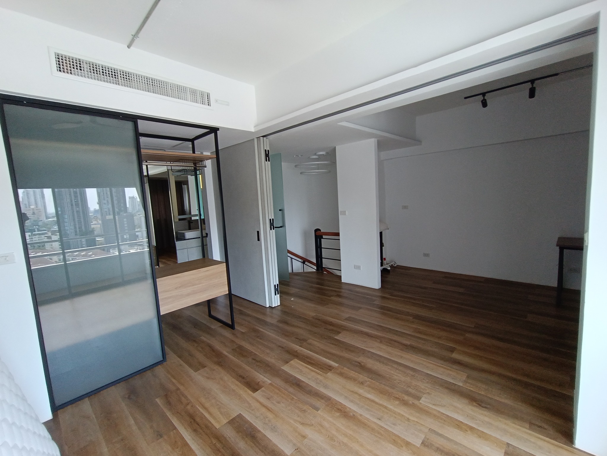 2-Bed 2-Bath 96 sqm Condo at Thong Lo Tower near BTS Thong Lo for Sale 11M THB