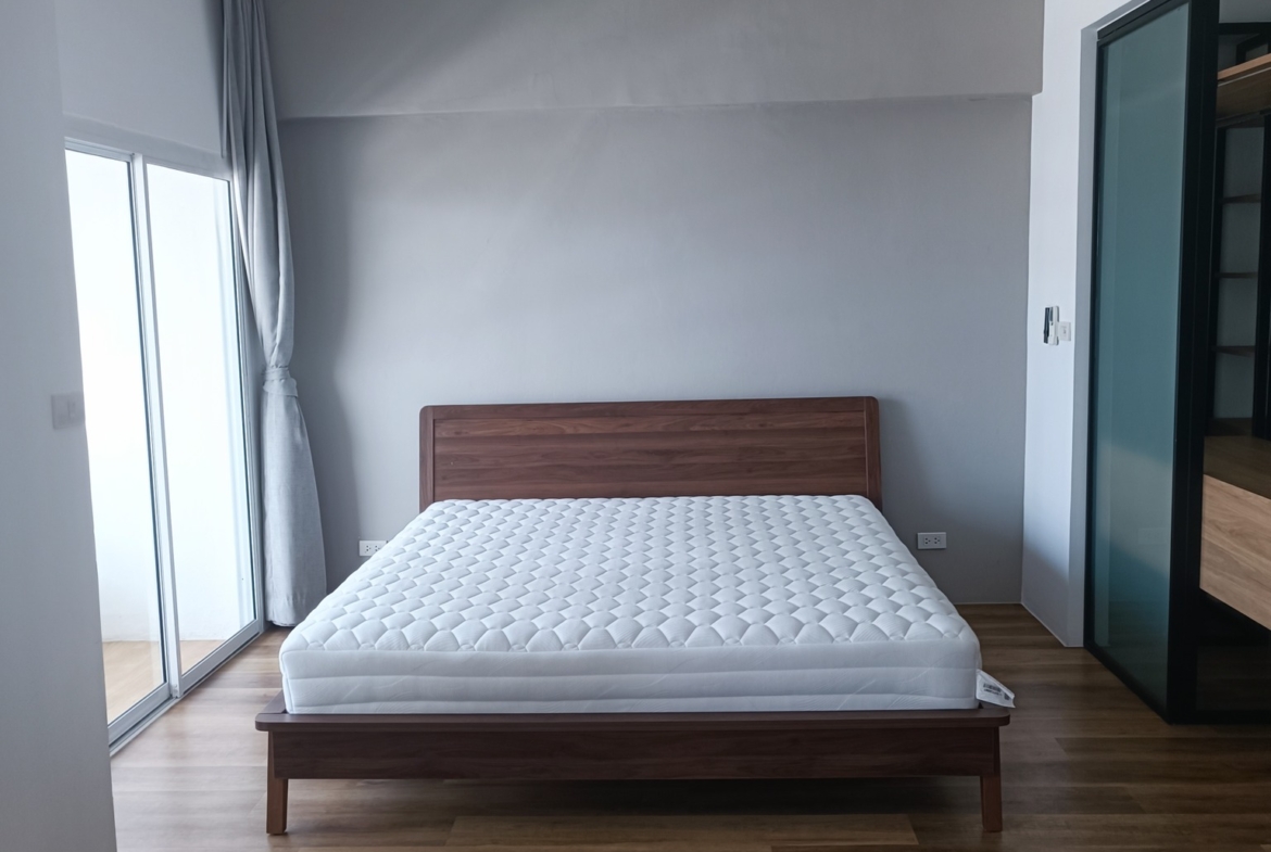 2-Bed 2-Bath 96 sqm Condo at Thong Lo Tower near BTS Thong Lo for Sale 11M THB