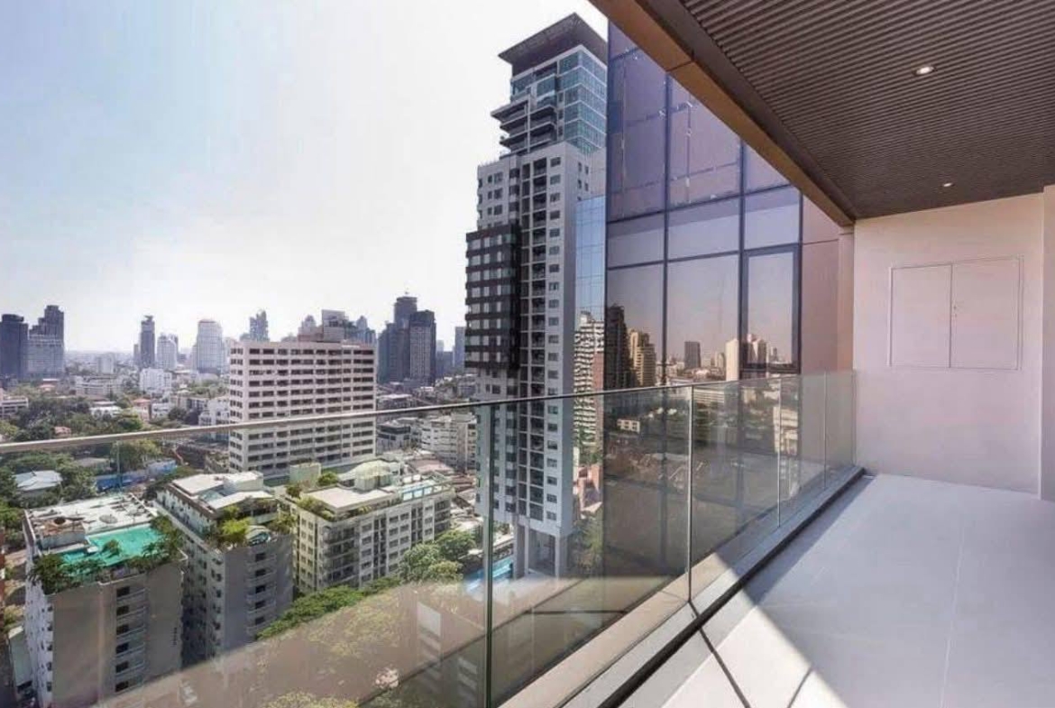 2-Bed 2-Bath 137 sqm Condo at VITTORIO Sukhumvit 39 near BTS Phrom Phong for Rent 180K THB