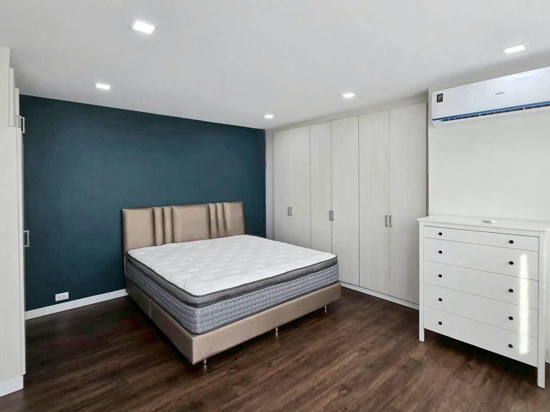 3-Bed 3-Bath 223sqm Condo at President Park Sukhumvit 24 near BTS Phrom Phong for Rent 68K THB