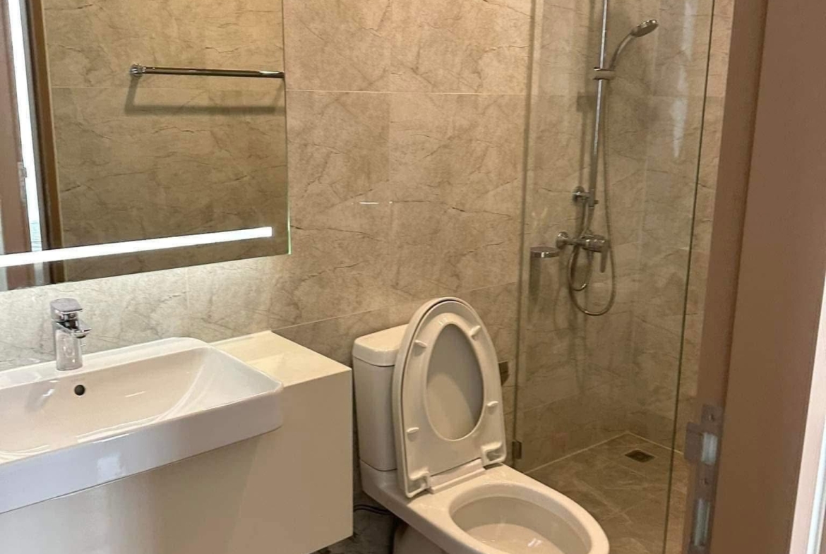 2-Bed 2-Bath 55sqm Condo at Noble Around Sukhumvit 33 near BTS Phrom Phong for Rent 55K THB / Sale 15M THB