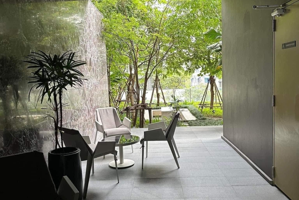2-Bed 2-Bath 55sqm Condo at Noble Around Sukhumvit 33 near BTS Phrom Phong for Rent 55K THB / Sale 15M THB