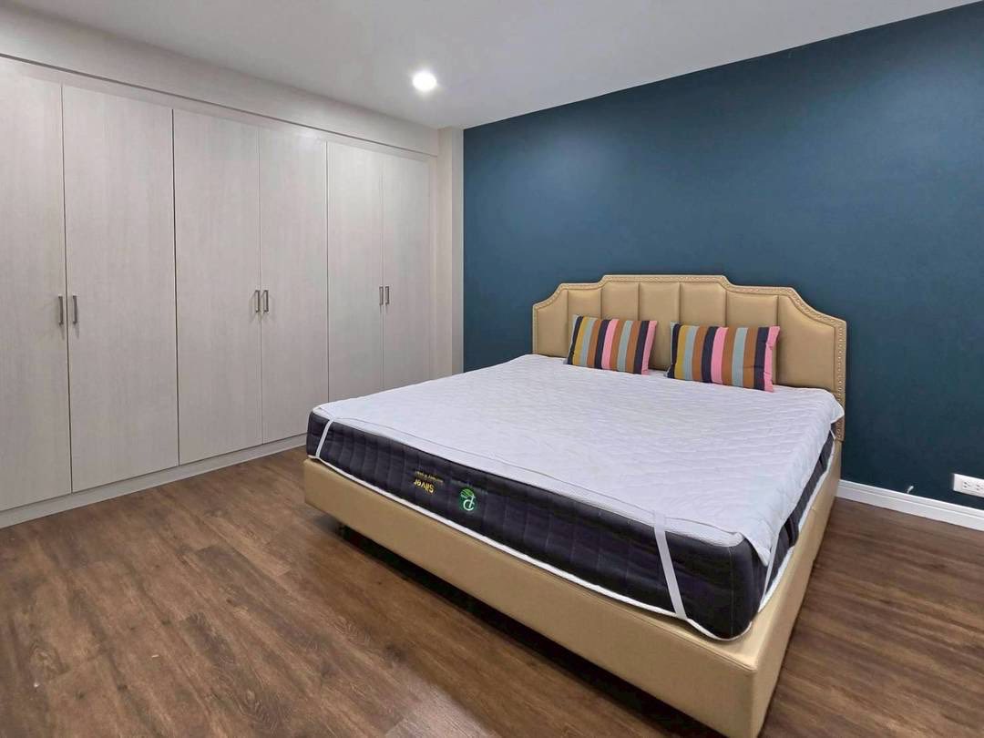 3-Bed 3-Bath 223sqm Condo at President Park Sukhumvit 24 near BTS Phrom Phong for Rent 68K THB