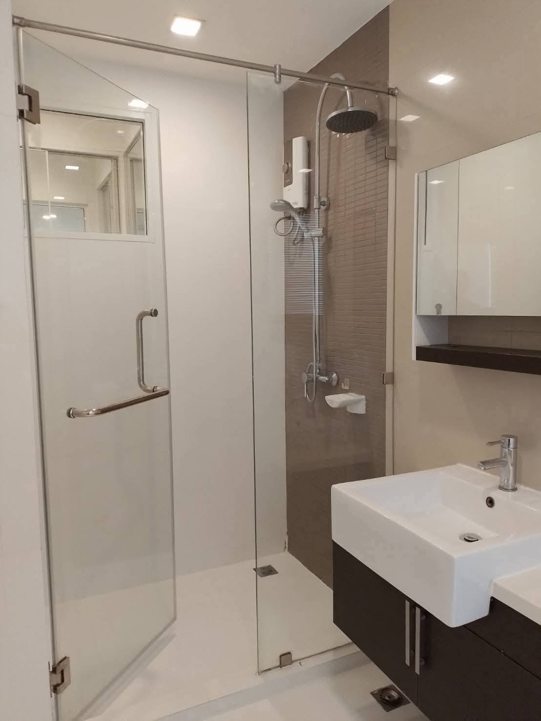 3-Bed 2-Bath 89 sqm Condo at The Bloom Sukhumvit 71 for Rent 40K THB Near BTS Phra Khanong
