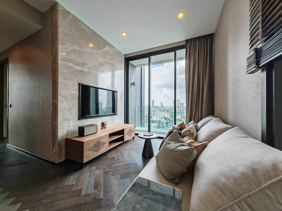 2-Bed 2-Bath 72 sqm THE ESSE Sukhumvit 36 Condo Near BTS Thonglor for Rent 80K THB