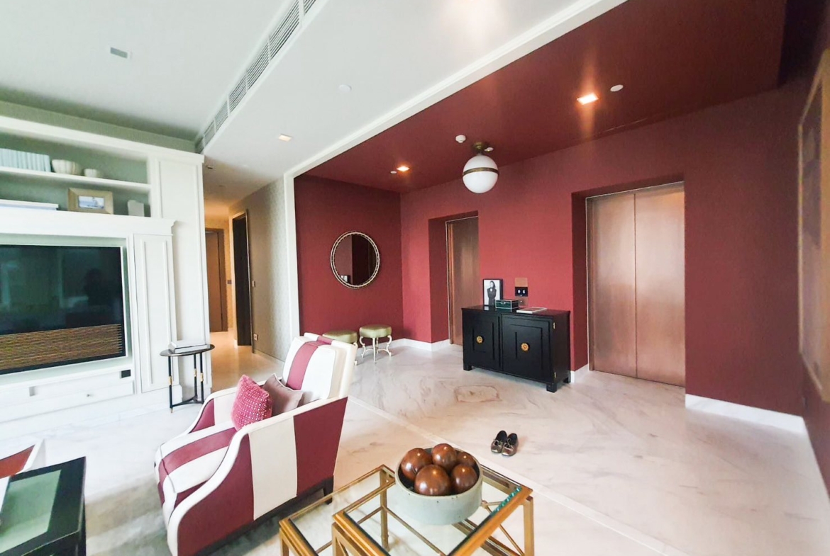 2-Bed 2-Bath 125 sqm Condo at The Monument Thong Lo near BTS Thong Lo for Rent 170K THB