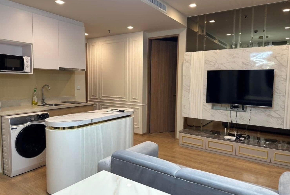 2-Bed 2-Bath 55sqm Condo at Noble Around Sukhumvit 33 near BTS Phrom Phong for Rent 55K THB / Sale 15M THB
