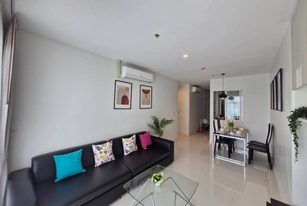 3-Bed 2-Bath 89 sqm Condo at The Bloom Sukhumvit 71 for Rent 40K THB Near BTS Phra Khanong