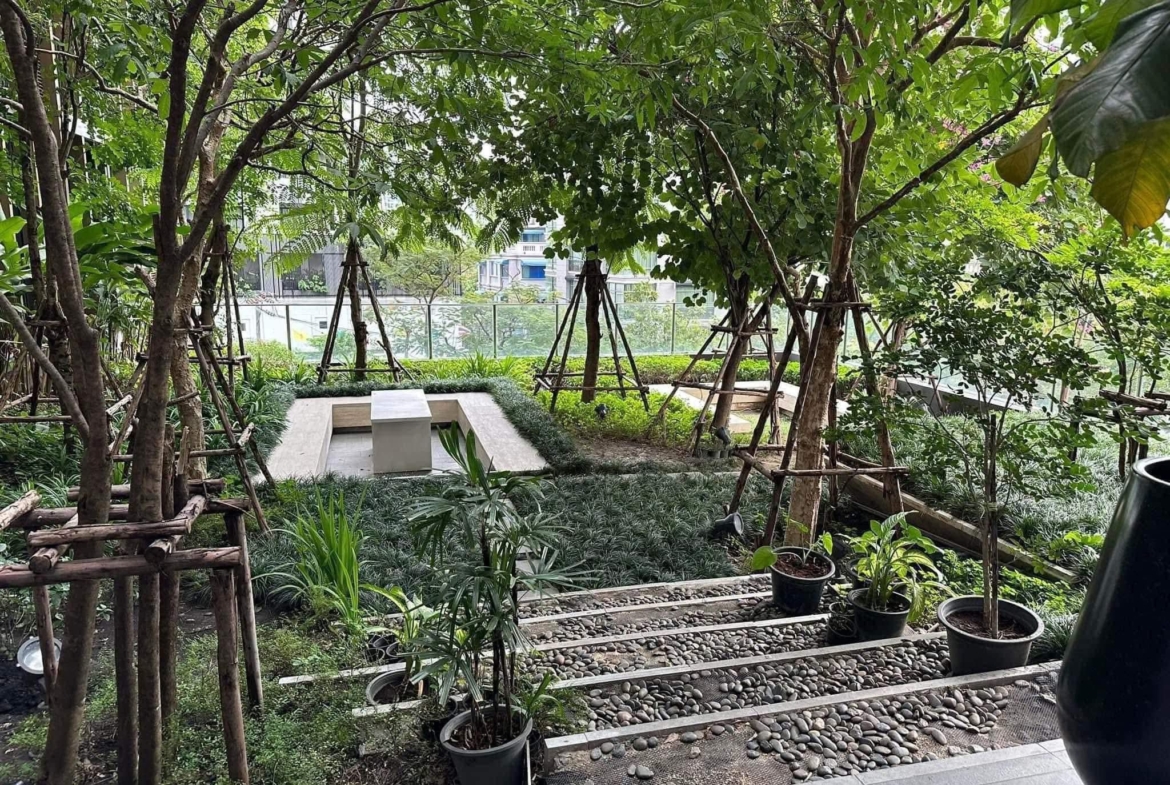 2-Bed 2-Bath 55sqm Condo at Noble Around Sukhumvit 33 near BTS Phrom Phong for Rent 55K THB / Sale 15M THB