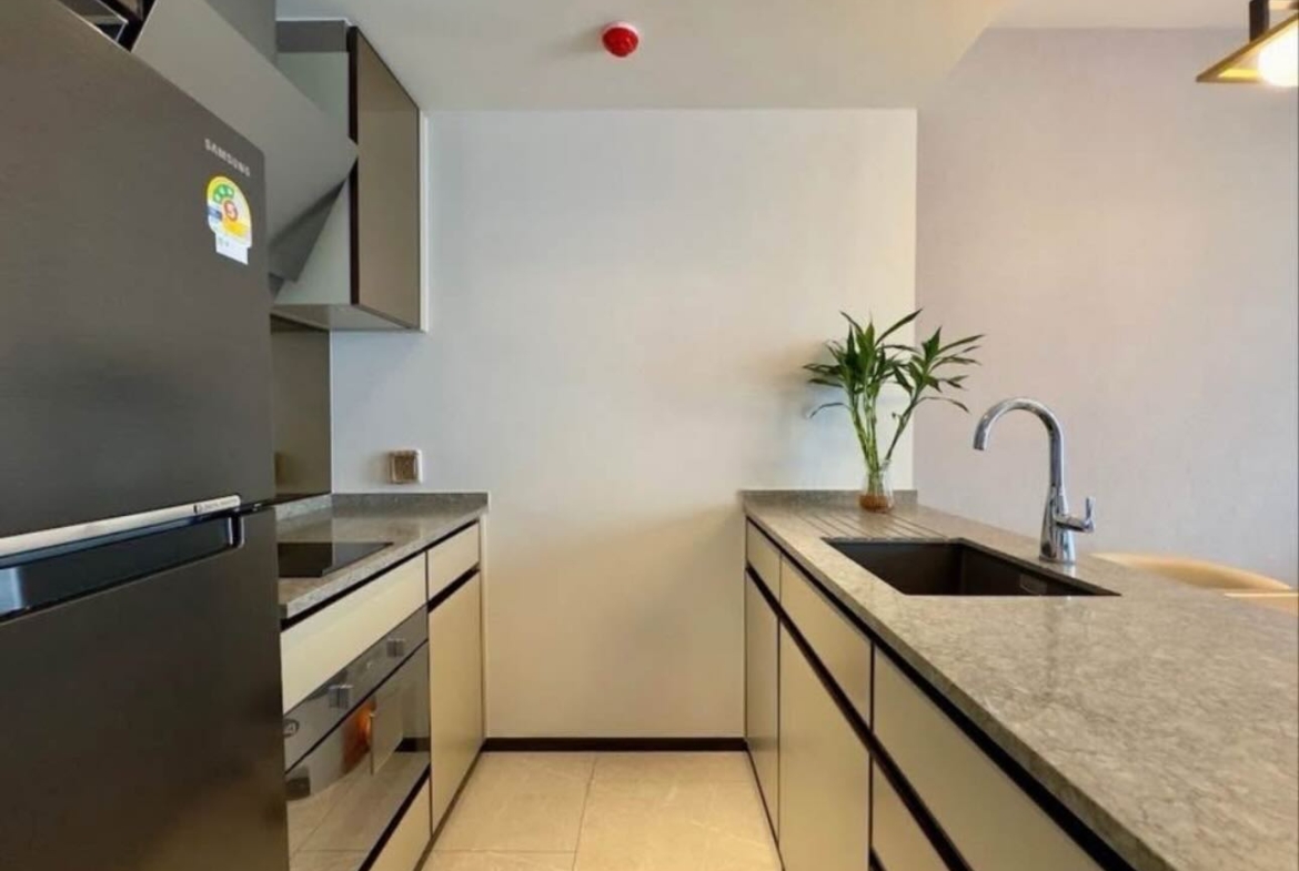 1-Bed 1-Bath 53 sqm Condo at The Reserve Hideaway Ekkamai near BTS Ekkamai for Rent 58K THB or Sale 13.9M THB