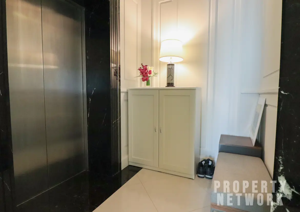 2-Bed 2-Bath 111 sqm Royce Private Residences Condo Near MRT Sukhumvit For Sale 21M THB