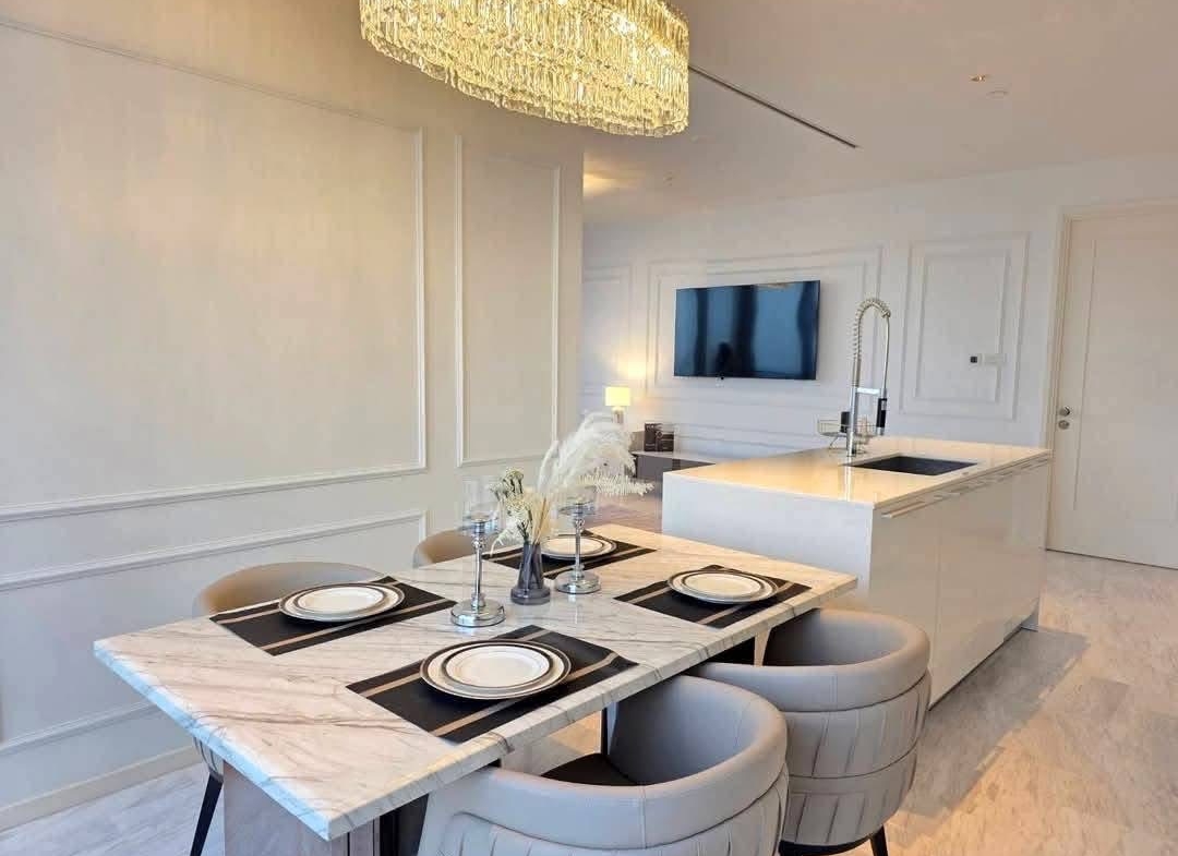 2-Bed 3-Bath 117 sqm Four Seasons Condo Near BTS Saphan Taksin for Rent 300K THB