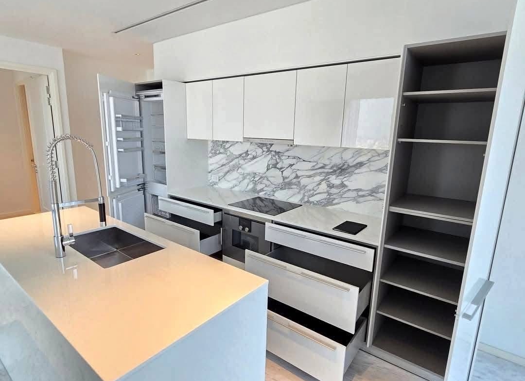 2-Bed 3-Bath 117 sqm Four Seasons Condo Near BTS Saphan Taksin for Rent 300K THB