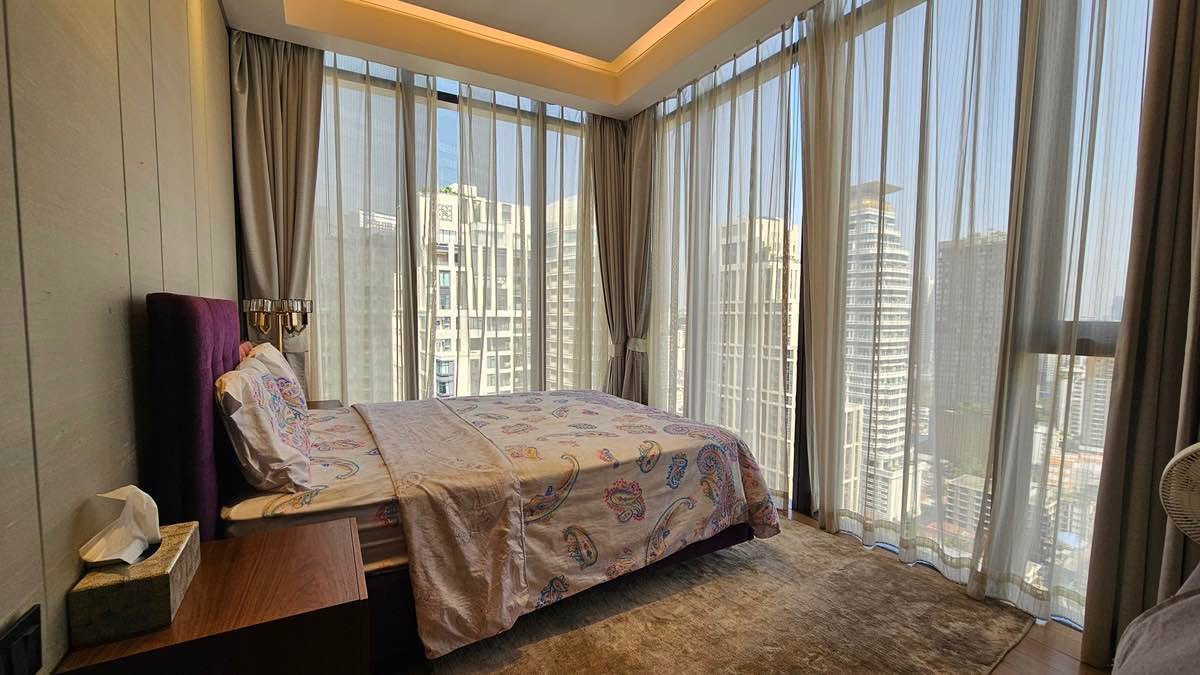 2-Bed 2-Bath 96 sqm Fullerton Sukhumvit Condo near BTS Ekkamai for Sale 19M THB