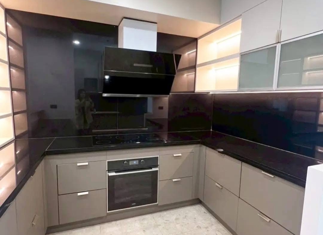 4-Bed 3-Bath 230 sqm Royal Residence Park Condo Near BTS Ploenchit MRT Lumpini for Rent 175K THB
