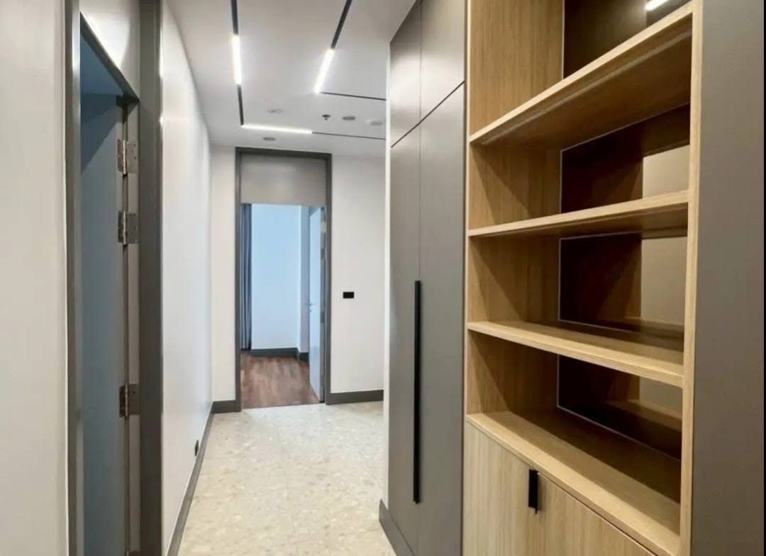 4-Bed 3-Bath 230 sqm Royal Residence Park Condo Near BTS Ploenchit MRT Lumpini for Rent 175K THB