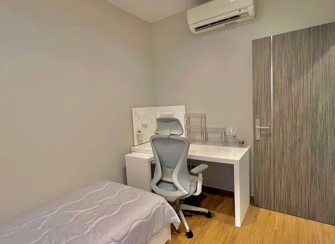 2-Bed 1-Bath 60 sqm Condo at Q Prasarnmit Near BTS Asok for Rent 45-50K THB