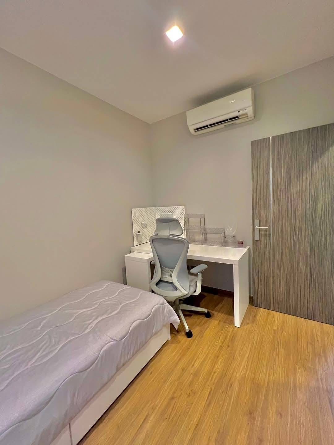 2-Bed 1-Bath 60 sqm Condo at Q Prasarnmit Near BTS Asok for Rent 45-50K THB