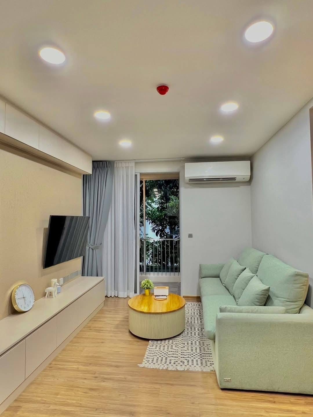 2-Bed 1-Bath 60 sqm Condo at Q Prasarnmit Near BTS Asok for Rent 45-50K THB