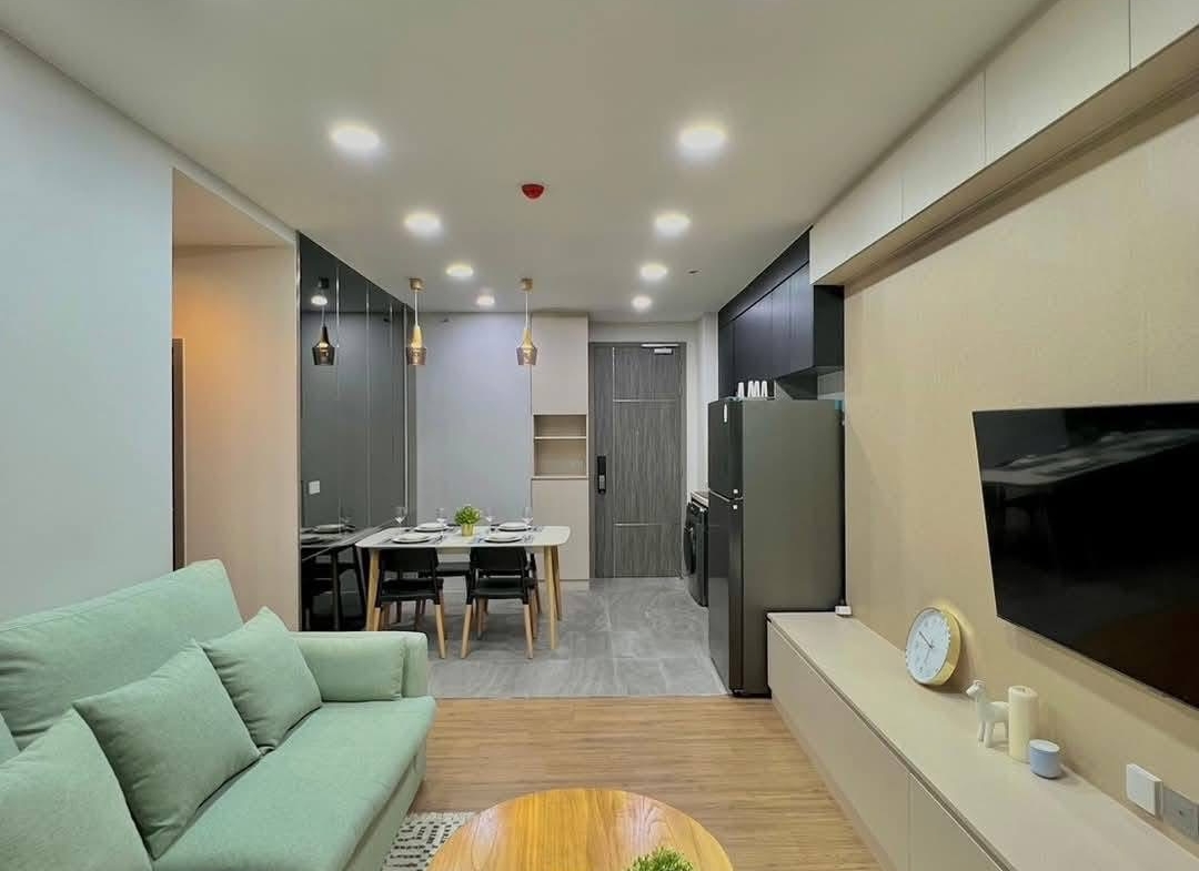 2-Bed 1-Bath 60 sqm Condo at Q Prasarnmit Near BTS Asok for Rent 45-50K THB