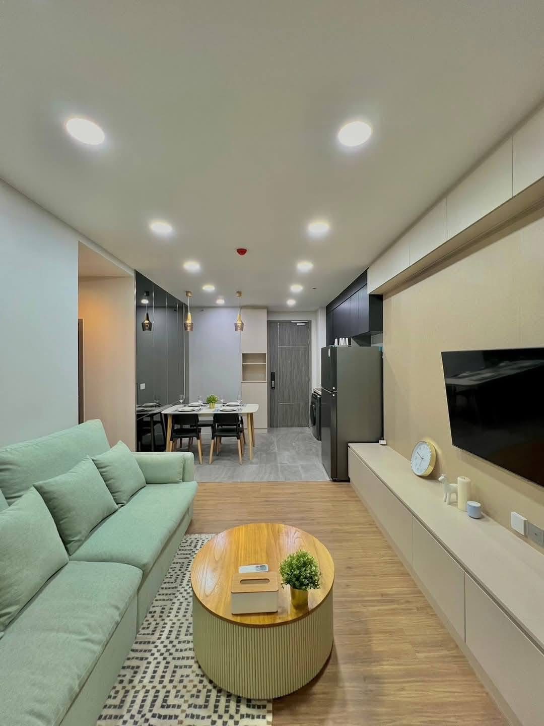 2-Bed 1-Bath 60 sqm Condo at Q Prasarnmit Near BTS Asok for Rent 45-50K THB