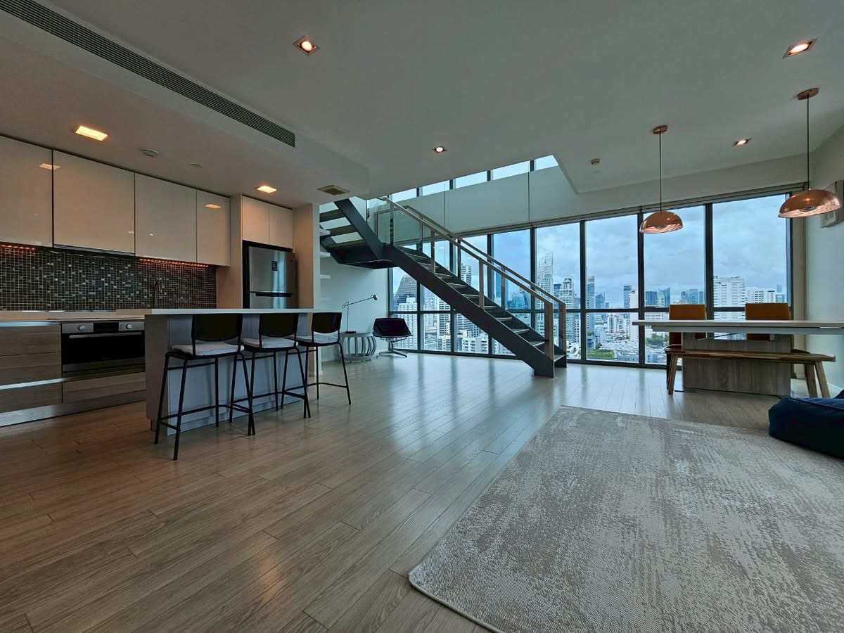 2-Bed 2-Bath 120 sqm The Room Asoke 21 Condo Near BTS Asoke MRT Sukhumvit for Rent 80K THB