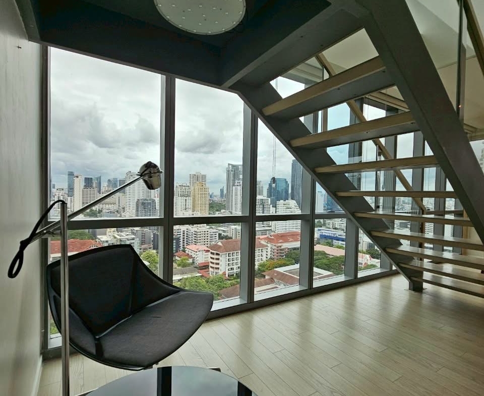 2-Bed 2-Bath 120 sqm The Room Asoke 21 Condo Near BTS Asoke MRT Sukhumvit for Rent 80K THB