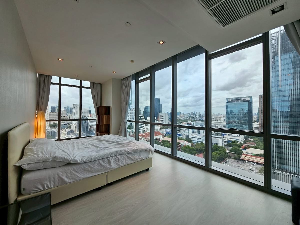 2-Bed 2-Bath 120 sqm The Room Asoke 21 Condo Near BTS Asoke MRT Sukhumvit for Rent 80K THB