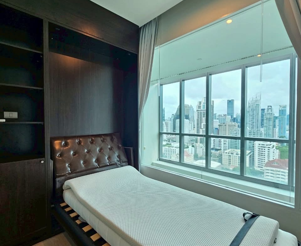 2-Bed 2-Bath 120 sqm The Room Asoke 21 Condo Near BTS Asoke MRT Sukhumvit for Rent 80K THB