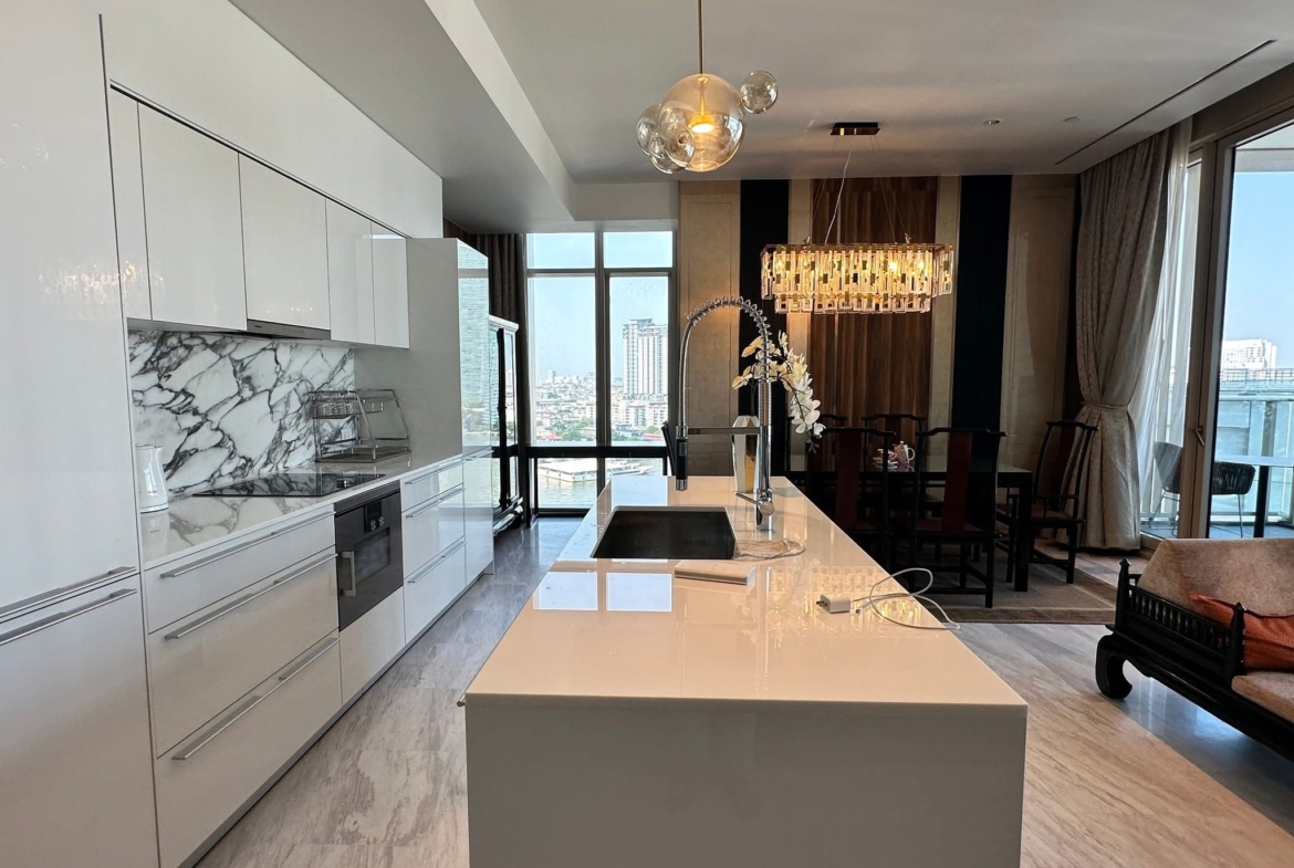 3-Bed 4-Bath 250 sqm Four Seasons Condo near BTS Saphan Taksin for Rent 380K THB