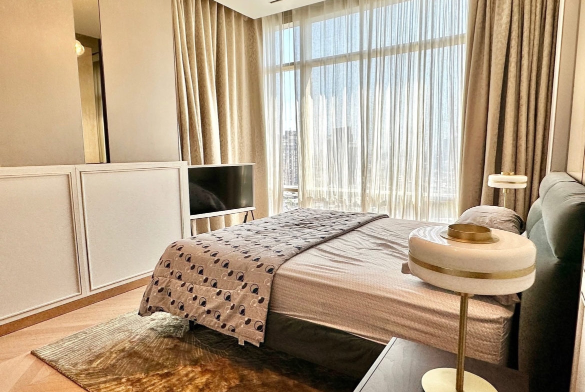 3-Bed 4-Bath 250 sqm Four Seasons Condo near BTS Saphan Taksin for Rent 380K THB