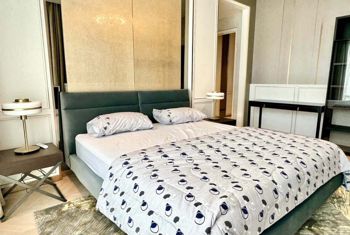 3-Bed 4-Bath 250 sqm Four Seasons Condo near BTS Saphan Taksin for Rent 380K THB