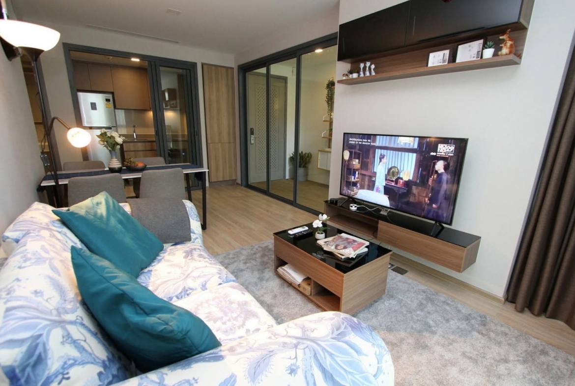 2-Bed 2-Bath 68 sqm Condo at TAKA Haus Ekkamai BTS for Rent 45K THB or Sale 17M THB