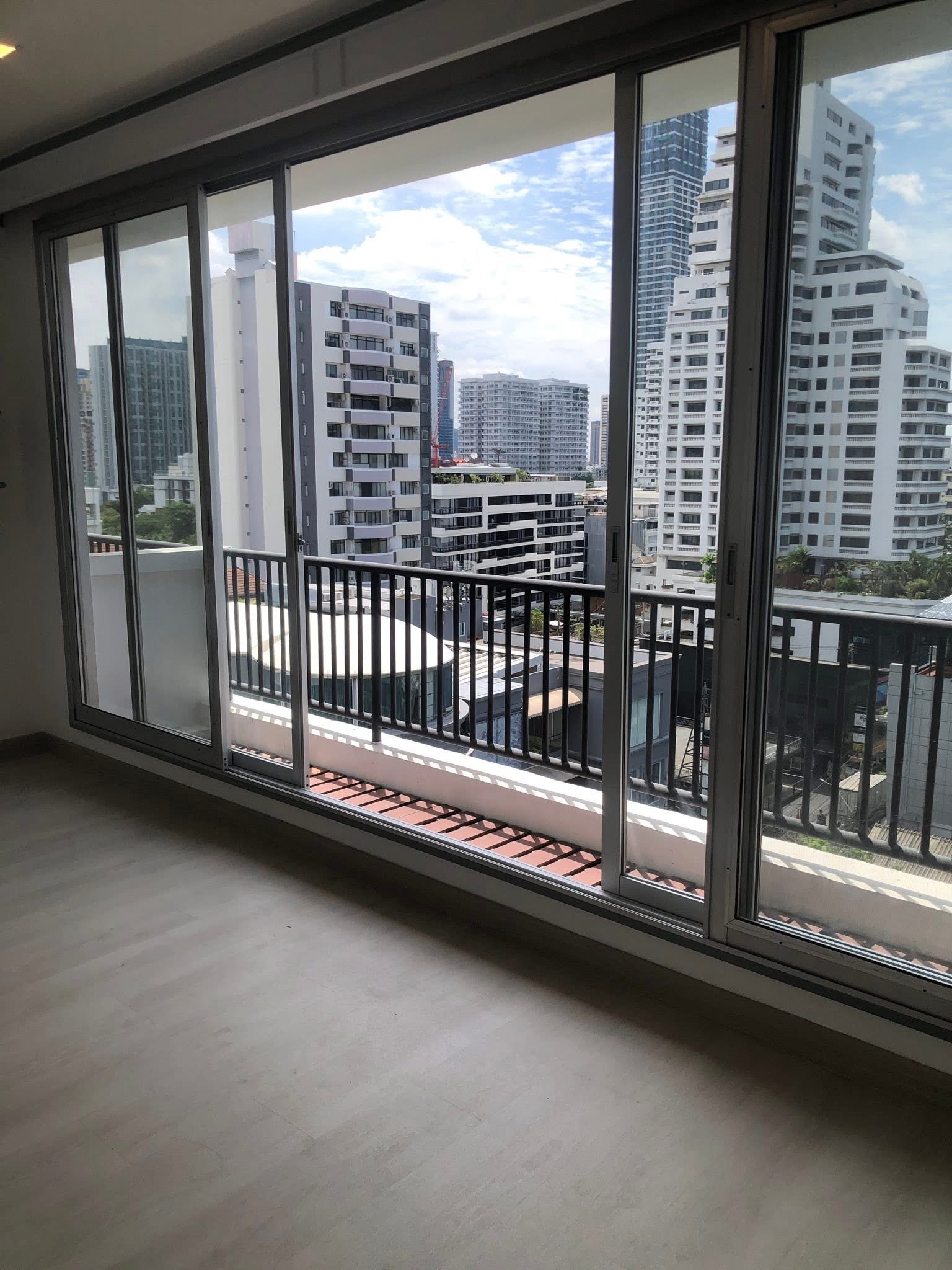 4-Bed 4-Bath 250 sqm KC Court Apartment Near BTS Thong Lo for Rent 80K THB