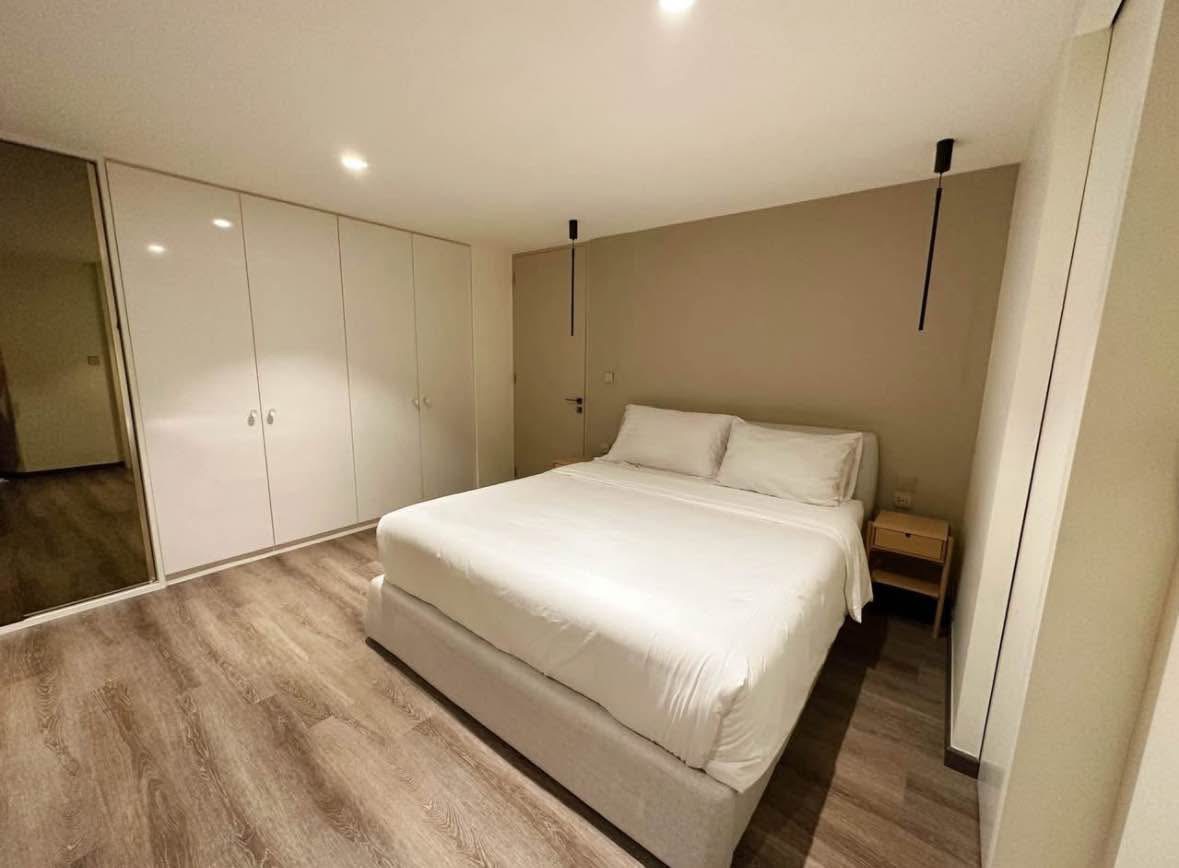 2-Bed 2-Bath 139 sqm Condo at DS Tower 2 near BTS Phrom Phong for Sale 16.8M THB