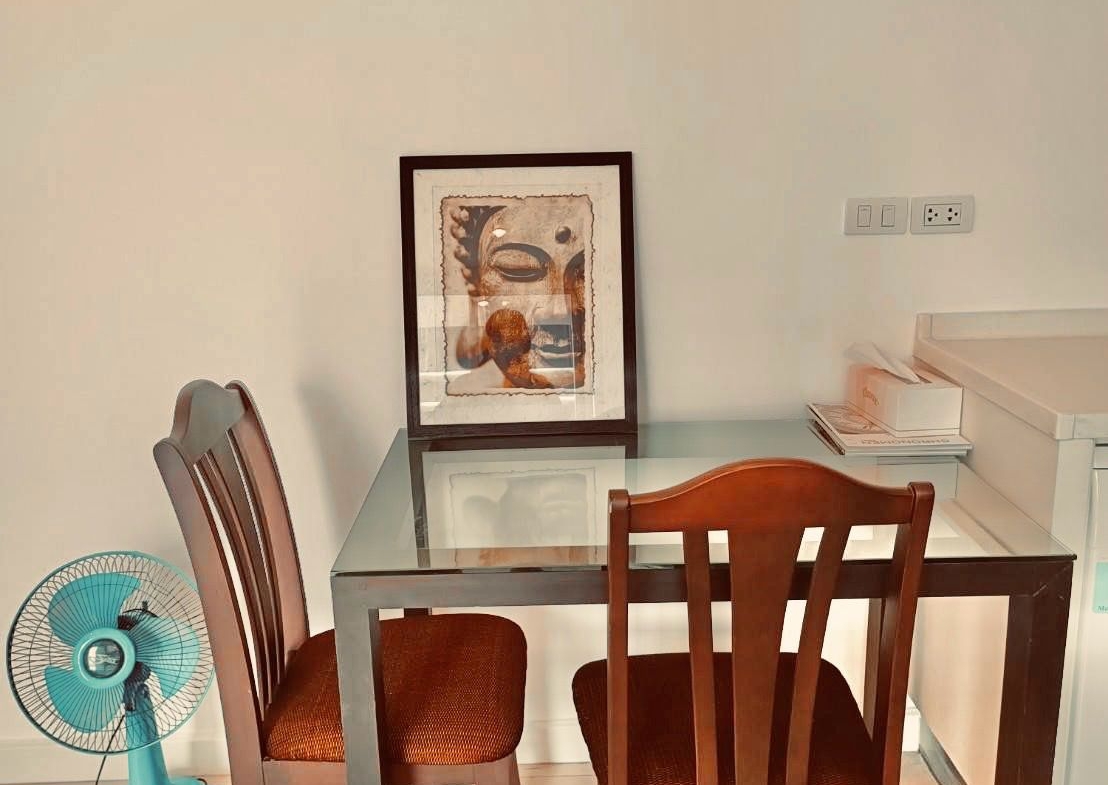 1-Bed 1-Bath 58 sqm Condo at Manhattan Chidlom Near BTS Chit Lom for Sale 6.8M THB