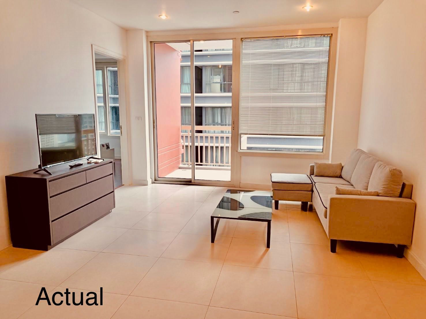 1-Bed 1-Bath 58 sqm Condo at Manhattan Chidlom Near BTS Chit Lom for Sale 6.8M THB