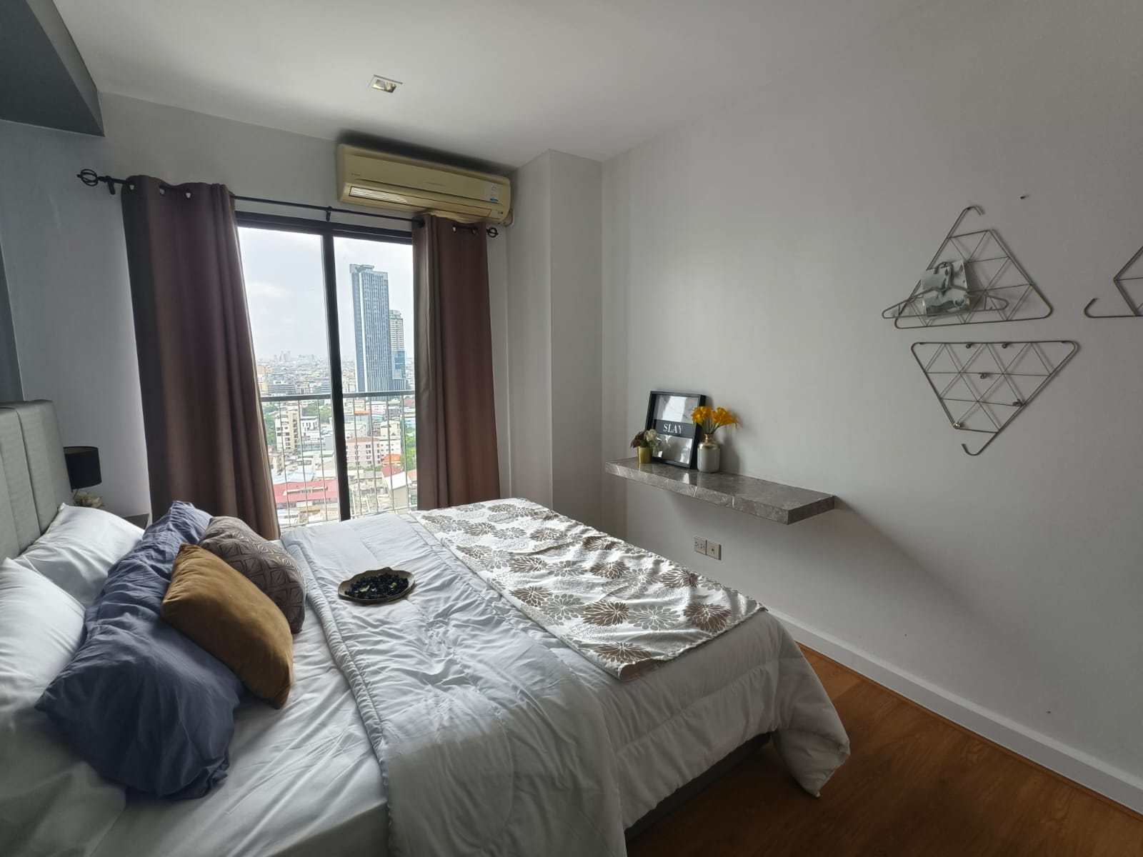 1-Bed 1-Bath 42 sqm Condo at The Seed Mingle for Sale 3.9M THB Near BTS Chong Nonsi
