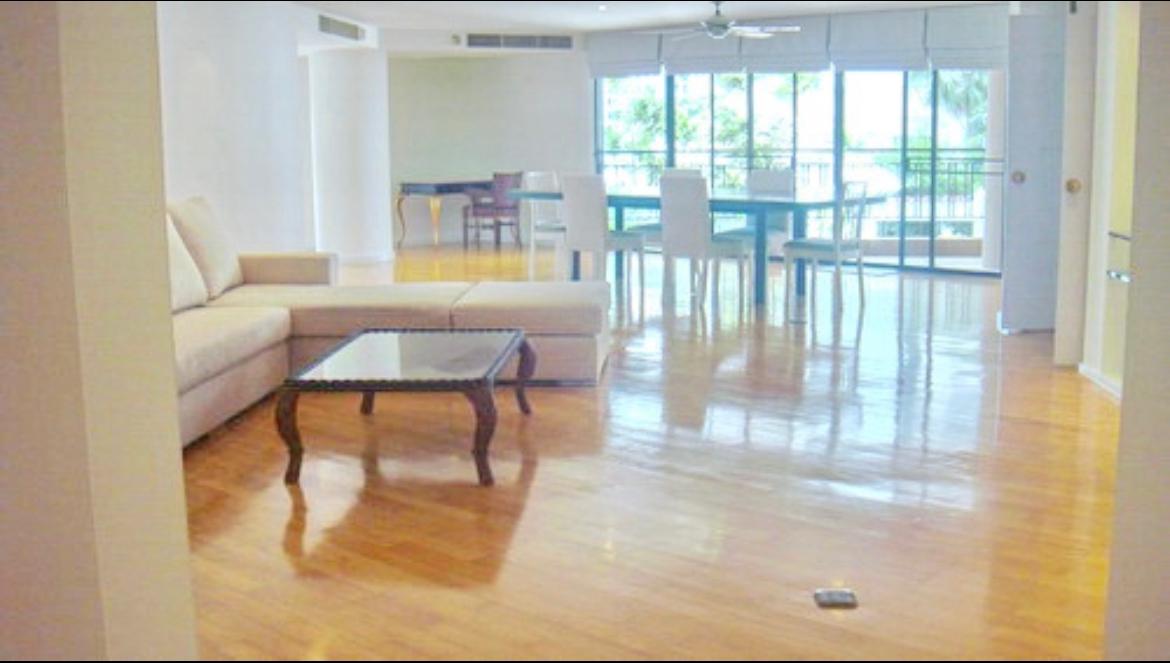 3-Bed 4-Bath 446 sqm Condo at TBI Tower near Phrom Phong BTS for Rent 100K THB