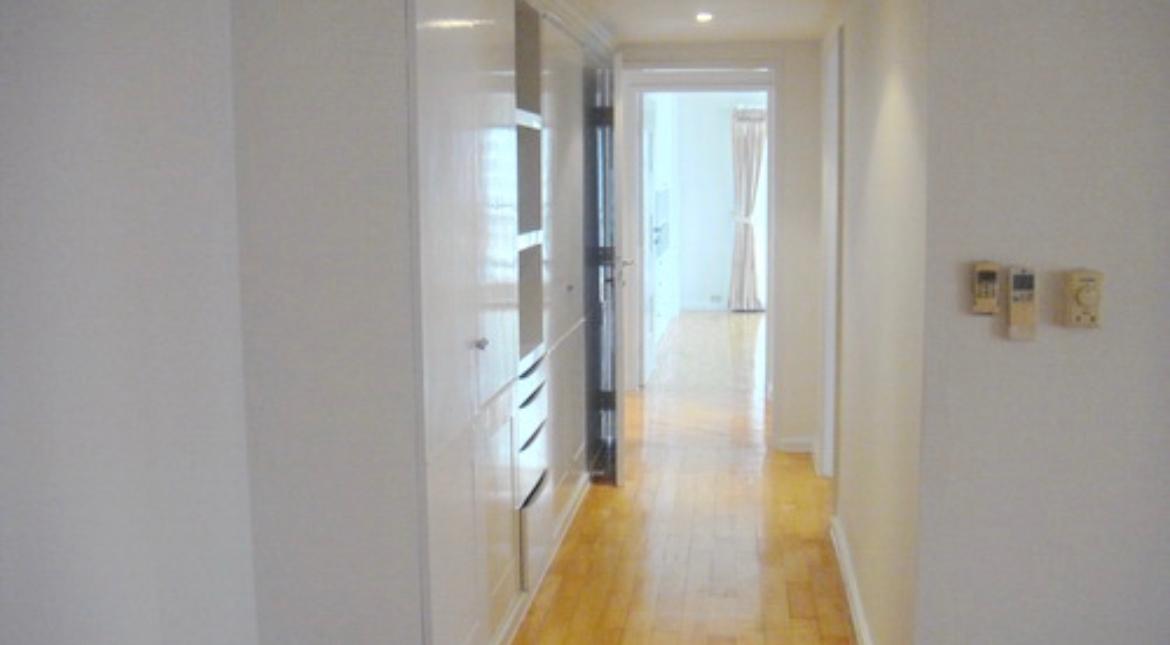 3-Bed 4-Bath 446 sqm Condo at TBI Tower near Phrom Phong BTS for Rent 100K THB