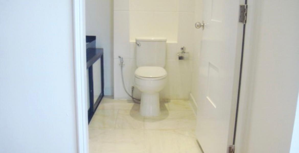 3-Bed 4-Bath 446 sqm Condo at TBI Tower near Phrom Phong BTS for Rent 100K THB
