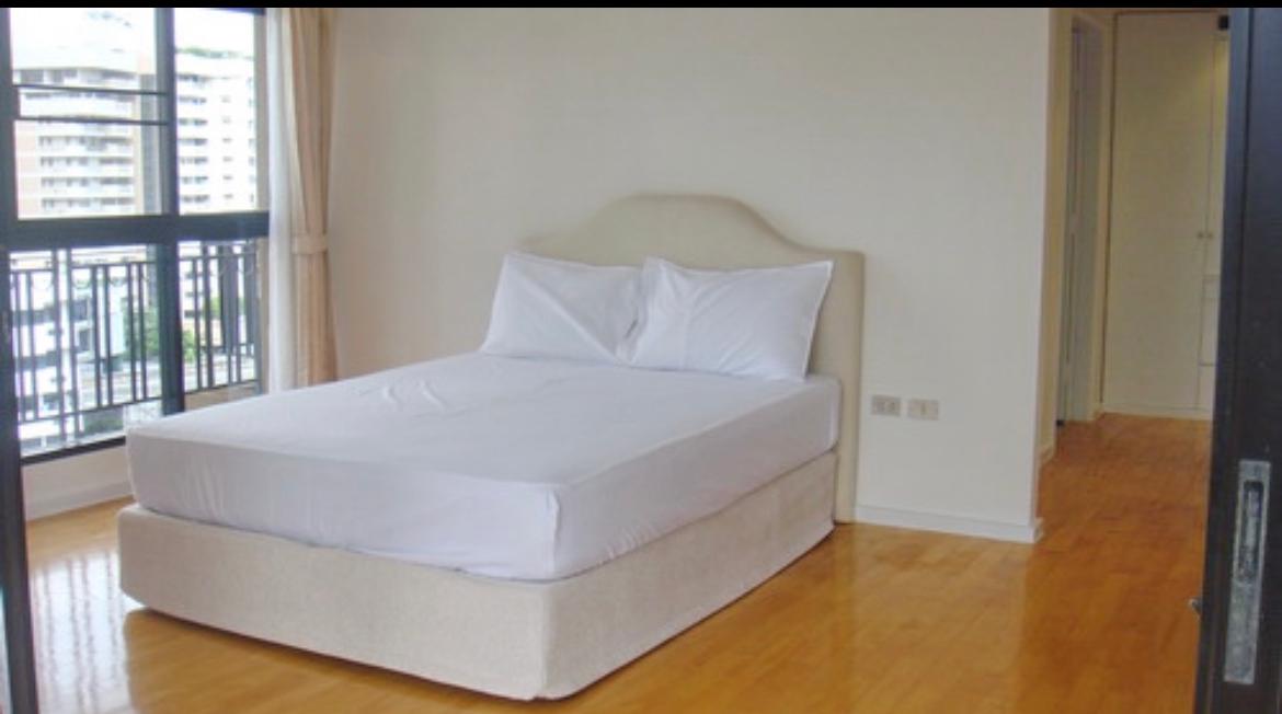 3-Bed 4-Bath 446 sqm Condo at TBI Tower near Phrom Phong BTS for Rent 100K THB