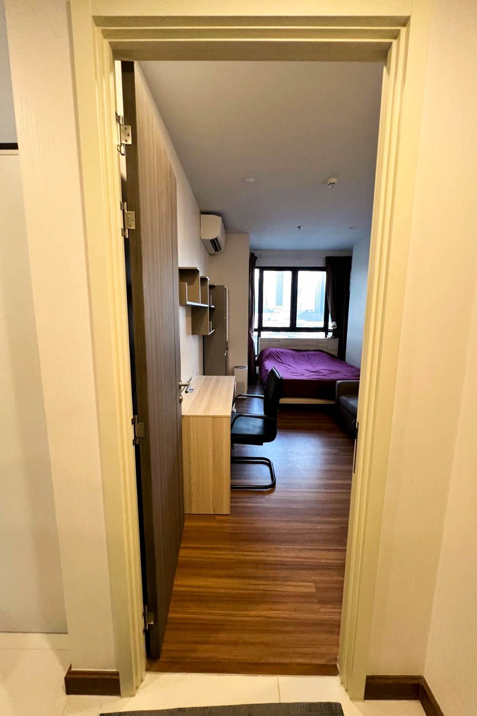 1-Bed 1-Bath 48 sqm Condo at Supalai Premier Charoen Nakhon for Sale 5.5M THB Near BTS Gold Line Charoen Nakhon