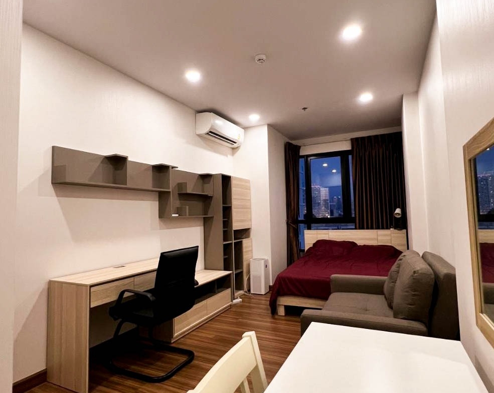 1-Bed 1-Bath 48 sqm Condo at Supalai Premier Charoen Nakhon for Sale 5.5M THB Near BTS Gold Line Charoen Nakhon
