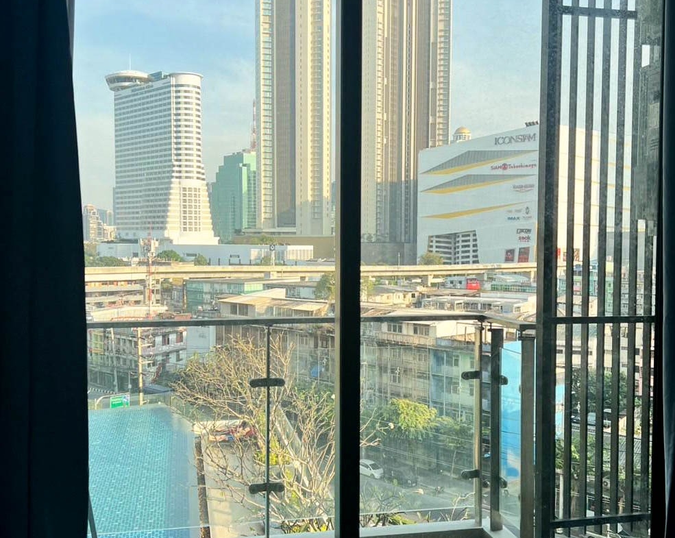 1-Bed 1-Bath 48 sqm Condo at Supalai Premier Charoen Nakhon for Sale 5.5M THB Near BTS Gold Line Charoen Nakhon