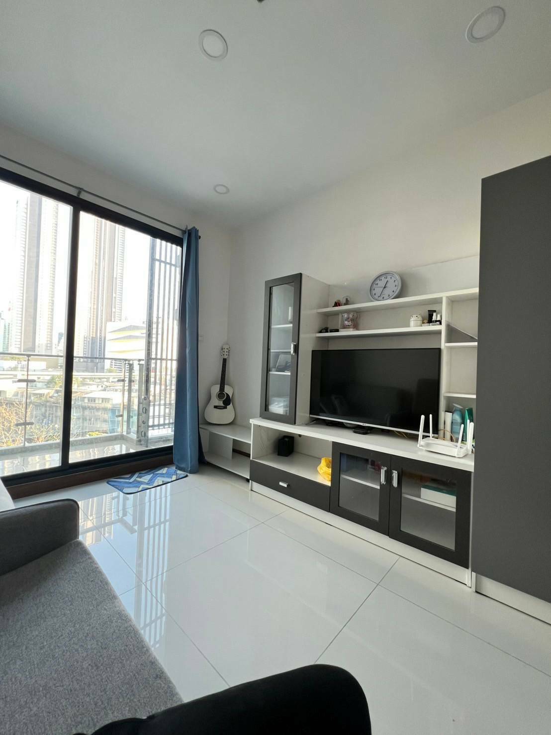 1-Bed 1-Bath 48 sqm Condo at Supalai Premier Charoen Nakhon for Sale 5.5M THB Near BTS Gold Line Charoen Nakhon