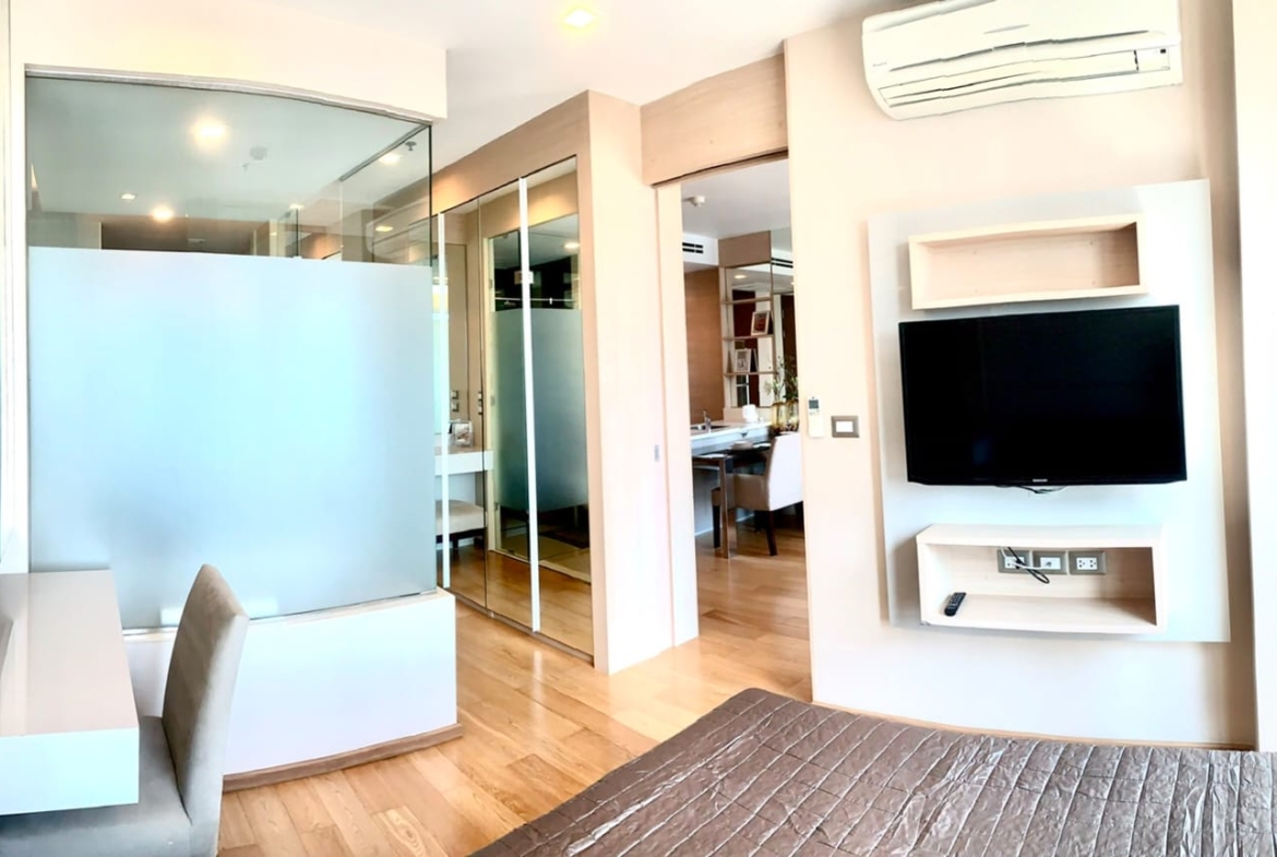 1-Bed 1-Bath 45 sqm Condo at The Address Asoke near MRT Phetchaburi for Rent 26K THB/month