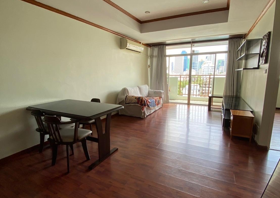 1-Bed 1-Bath 58 sqm Monterey Place Condo Near MRT Queen Sirikit for Rent 20K THB